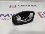 Ручка задней двери внутренняя левая Renault Kaptur 826730001R.