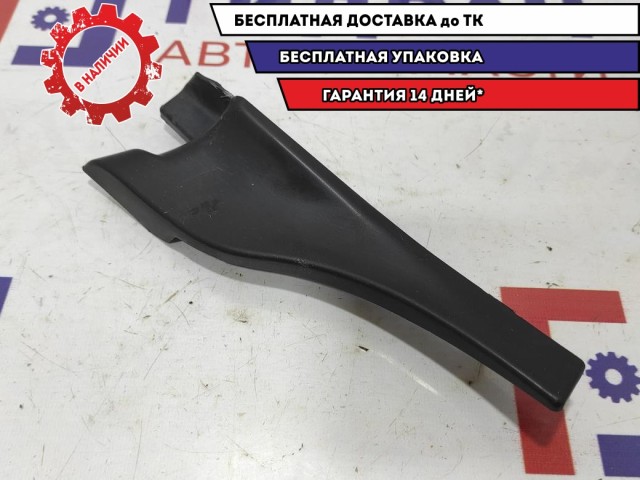 Накладка петли капота правая Renault Logan 8200273994. Сломано крепление.