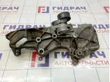 Кронштейн генератора Renault Logan 7700274249