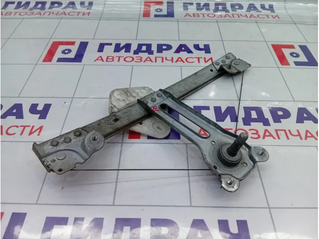 Стеклоподъемник механический задний левый Renault Logan 8200783890