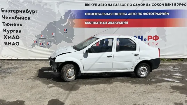 Автомобиль Renault Logan  в разборе