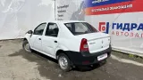 Автомобиль Renault Logan  в разборе
