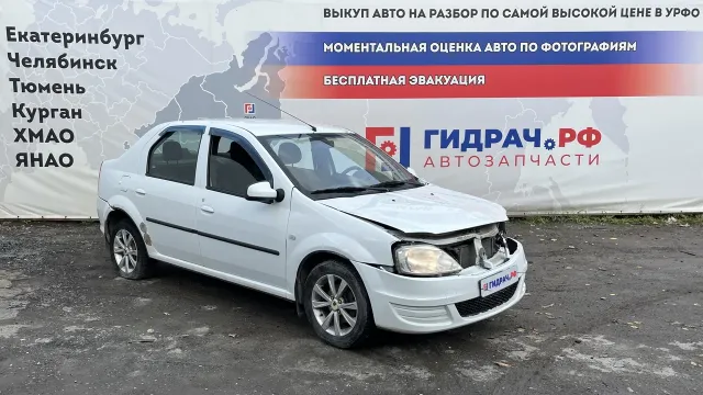 Автомобиль Renault Logan  в разборе
