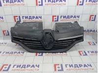 Решетка радиатора Renault Logan 2 623105727R