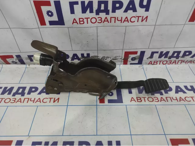 Педаль тормоза Renault Logan 2 465013221R