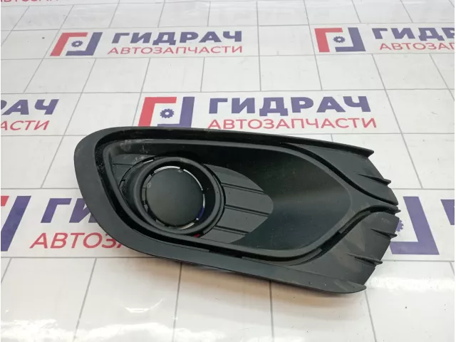 Решетка в бампер левая Renault Logan 2 263363542R