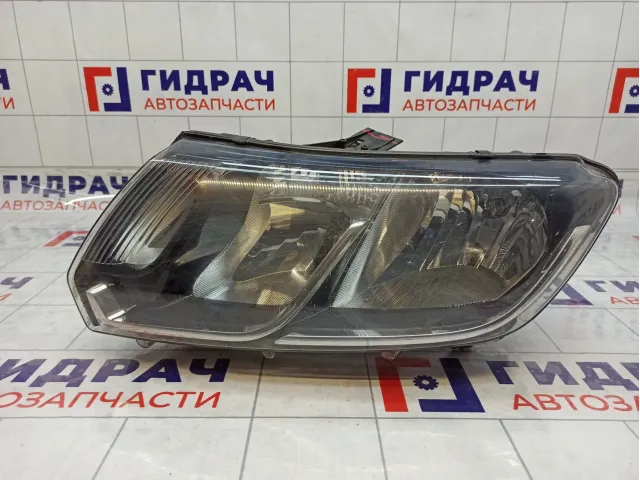 Фара левая Renault Logan 2 260607796R