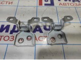 Петли двери задней правой Renault Logan 2 6001546883. Комплект.