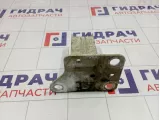 Кронштейн усилителя переднего бампера правый Renault Megane 2 8200011107