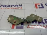 Петля капота правая Renault Megane 2 8200468184