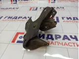 Кронштейн задней балки левый Renault Megane 2 8200792363