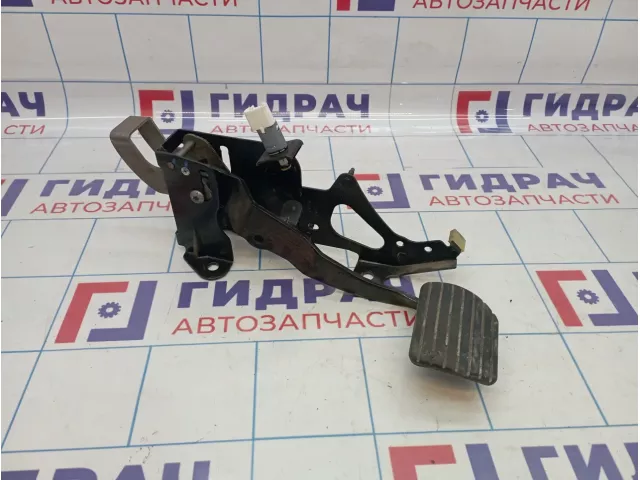 Педаль тормоза Renault Megane 2 8200705404