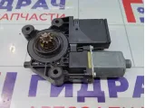 Моторчик стеклоподъемника переднего правого Renault Megane 807301111R