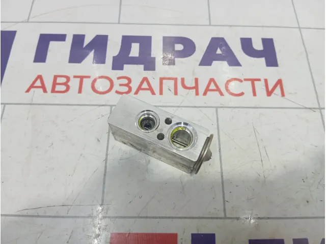Клапан кондиционера Renault Megane 922709330R