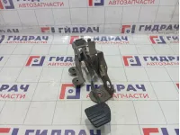 Педаль тормоза Renault Megane 465010021R