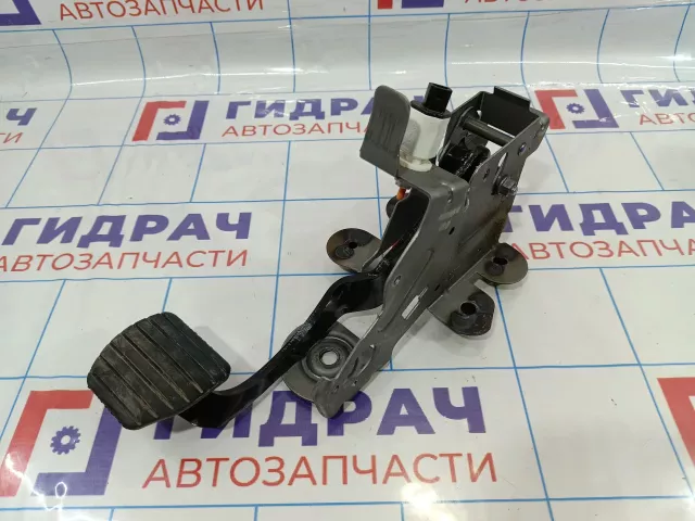 Педаль тормоза Renault Megane 3 465010021R.