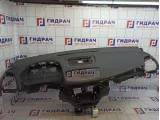 Торпедо Renault Megane 3 681005424R. Царапины.