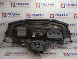 Торпедо Renault Megane 3 681005424R. Царапины.