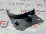 Накладка порога внутренняя передняя правая Renault Megane 3 768360015R. Царапины, потертость.