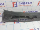 Решетка стеклооч. (планка под лобовое стекло) Renault Megane 3 668110020R.