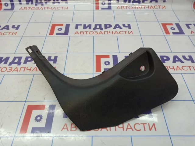 Обшивка стойки передей левой нижняя Renault Megane 3 768370017R.