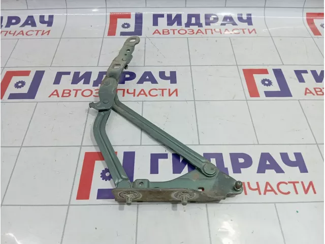 Петля крышки багажника правая Renault Megane 2 8200011068