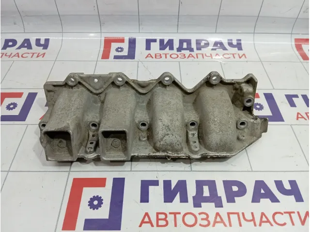 Коллектор впускной Renault Megane 2 8200329496