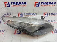 Фара правая Renault Megane 3 260106239R