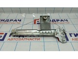Стеклоподъемник механ. задний правый Renault Sandero 8200733830.