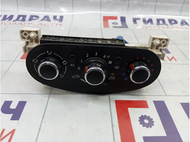 Блок управления отопителем Renault Sandero Stepway (5S) 275100922R