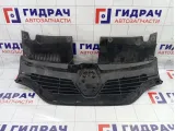 Решетка радиатора Renault Sandero Stepway (5S) 623105727R