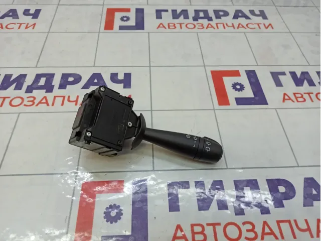 Переключатель стеклоочистителей Renault Sandero 8201168008