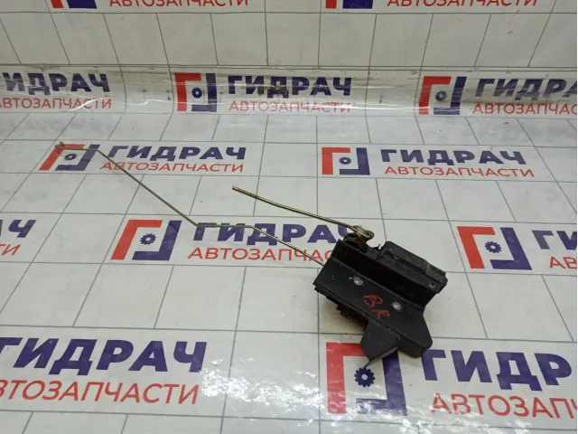 Замок двери задней правой Renault Sandero 825024490R