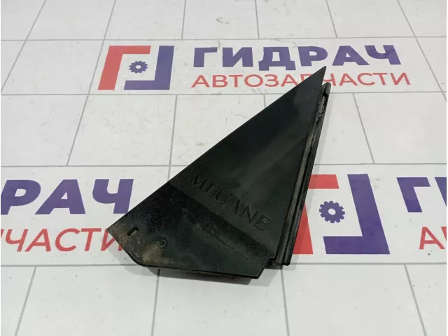 Накладка двери задней левой Renault Scenic 7701207925