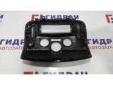 Накладка центральная в торпедо Renault Scenic 2 8200554454. Дефект.