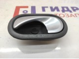 Ручка двери внутренняя левая Renault Scenic 2 8200843631. Царапины.