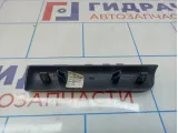 Накладка декоративная на торпедо левая Renault Symbol (LB) 8200069092