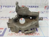 Кронштейн опоры КПП Renault Symbol (LB) 7700430825