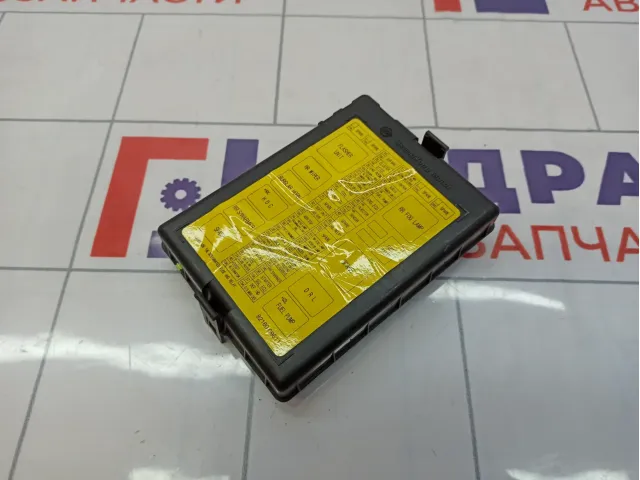 Крышка блока предохранителей SsangYong Kyron (D200) 8216009611