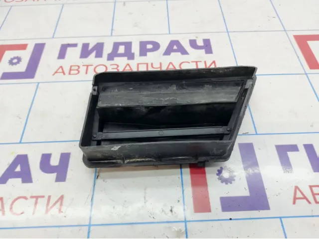 Решетка вентиляционная правая Hyundai Santa Fe (SM) 97520-26000