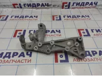 Кронштейн переднего рычага левый SEAT Leon (1P) 1K0199295E