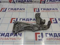 Кронштейн переднего рычага правый SEAT Leon (1P) 1K0199296E