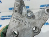 Кронштейн двигателя правый Skoda Fabia 2 6Q0199185S.