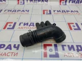 Патрубок воздушного фильтра Skoda Octavia (A7) 04E129651C