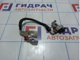 Клемма аккумулятора минус Skoda Octavia (A7) 5Q0915181E