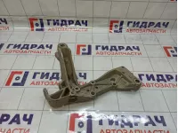 Кронштейн переднего рычага правый Skoda Octavia (A5) 1K0199296E