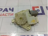 Моторчик стеклоподъемника задний левый Skoda Rapid (NH3) 5JA959811H