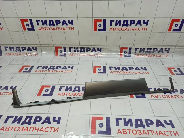 Накладка декоративная на торпедо правая Skoda Rapid (NH3) 5JB858134AQV4