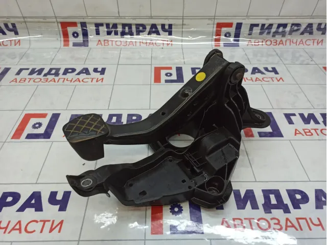 Педаль тормоза Skoda Rapid (NH3) 6R1721060