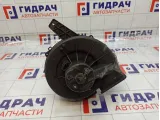 Моторчик отопителя Skoda Rapid (NH3) 6R1819015